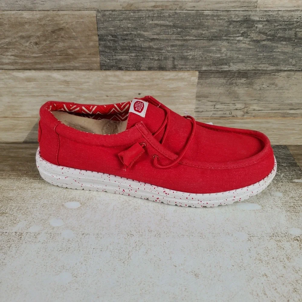 Hey Dude Wally Stretch Canvas Mens Loafer Shoes Sz 9 Savvy Red Slip On Round Toe